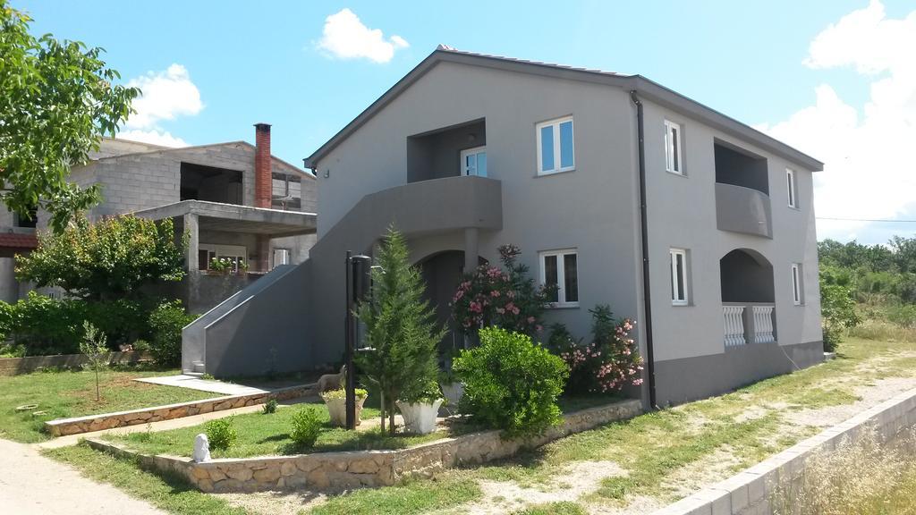 Apartman Monte Cristo Maslenica Exterior photo